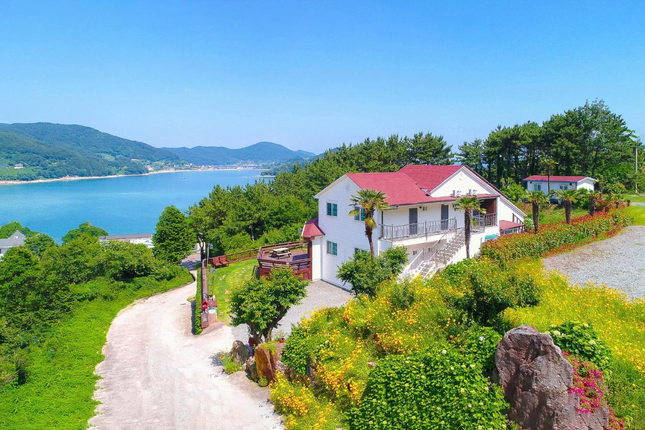 Travel Sketch Pension Geoje Exterior foto