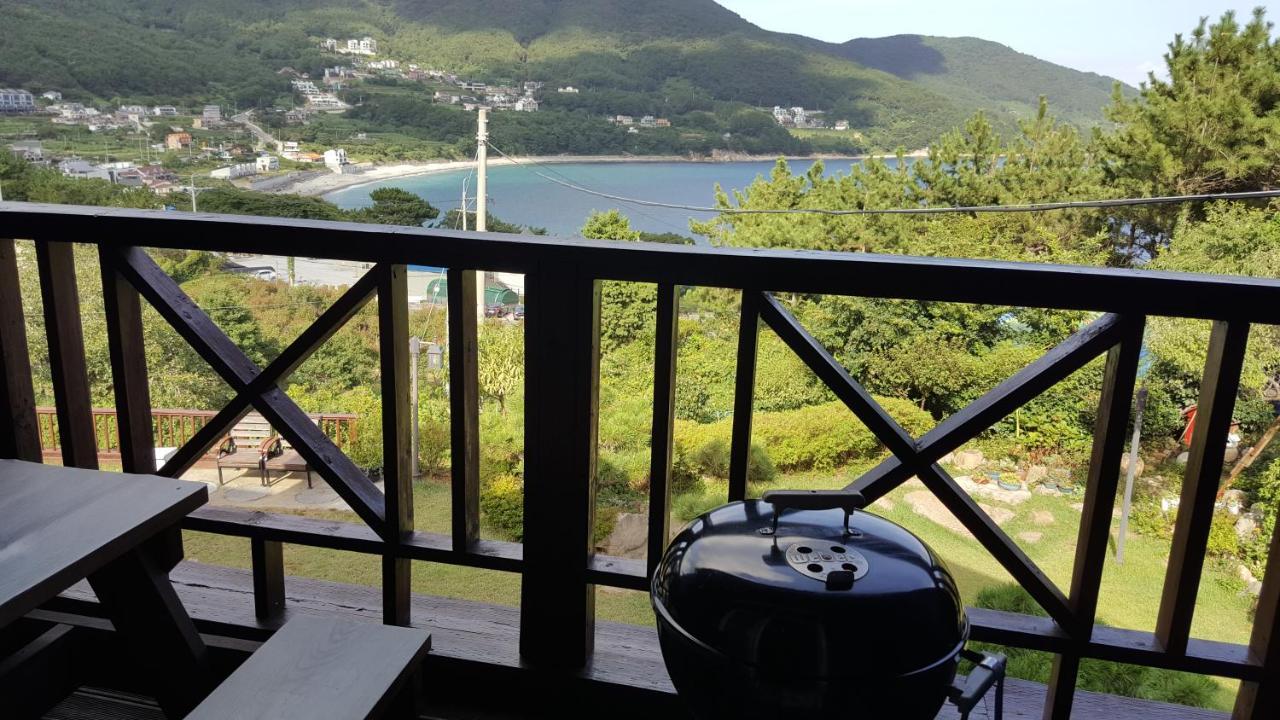 Travel Sketch Pension Geoje Exterior foto