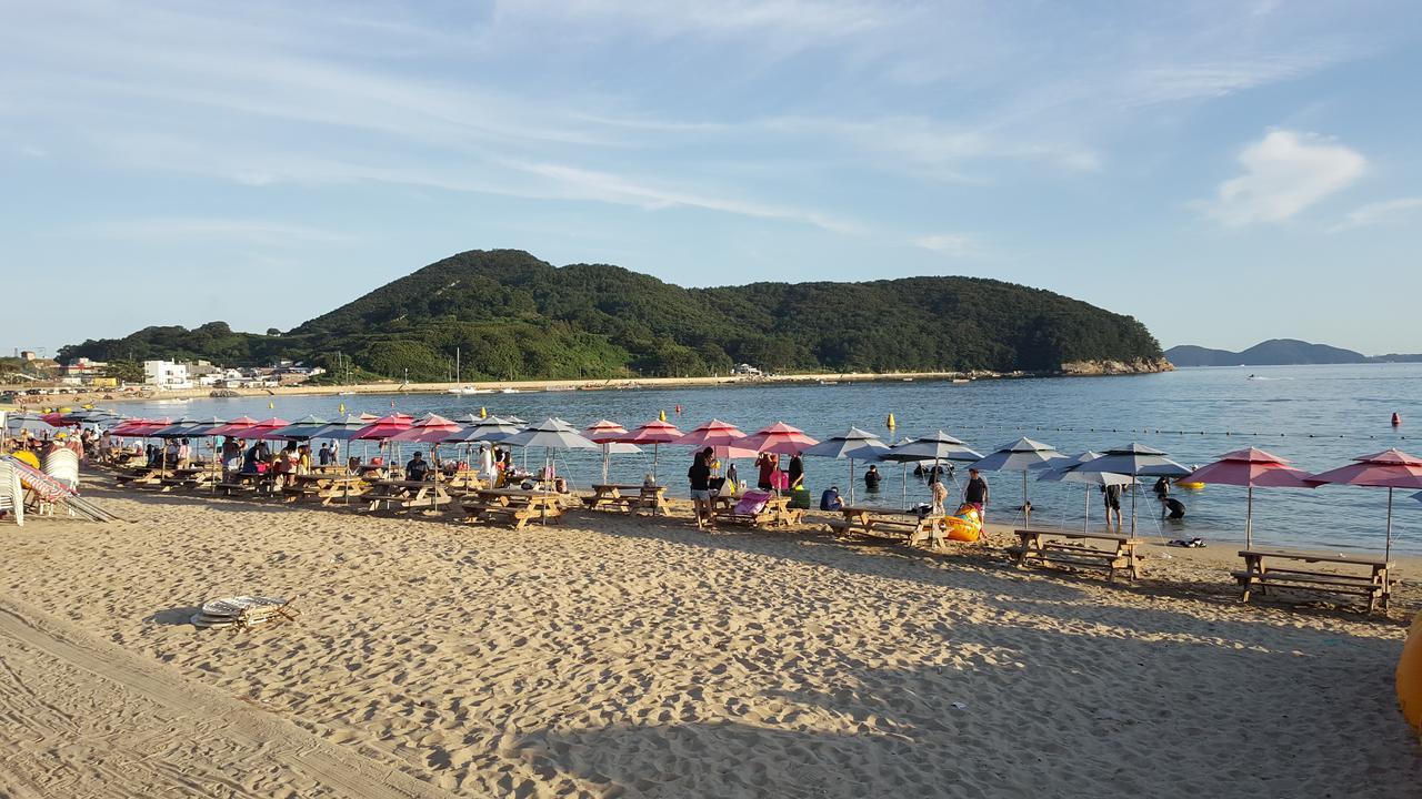 Travel Sketch Pension Geoje Exterior foto